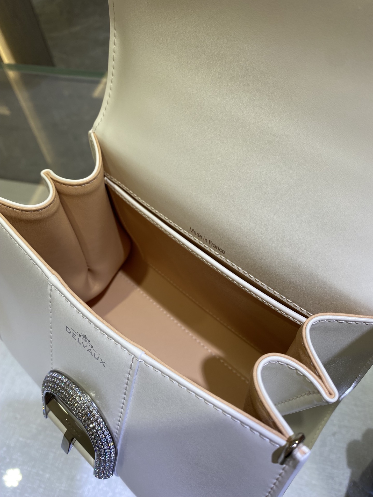 델보 브리앙 박스백 미니